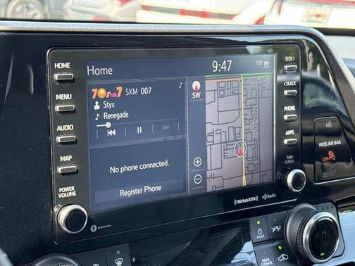 Magnetic Gray Metallic 2021 Toyota Highlander Hybrid XLE