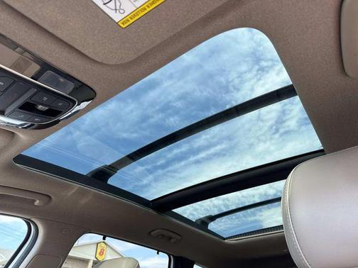 Quartz White 2022 Hyundai SANTA FE Limited