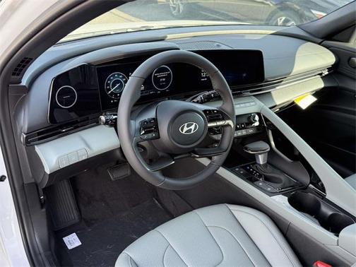 2025 Hyundai ELANTRA HEV Limited