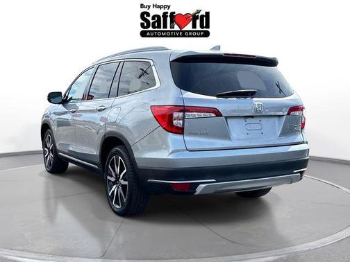 Lunar Silver Metallic 2021 Honda Pilot Touring 8-Passenger