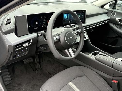 2026 Hyundai SONATA Hybrid Base