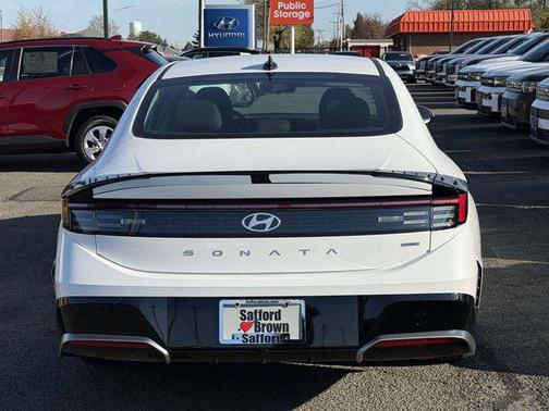 2026 Hyundai SONATA SEL