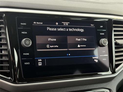 2022 Volkswagen Atlas Cross Sport 3.6L V6 SE w/Technology