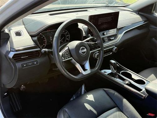 2023 Nissan Altima SR FWD
