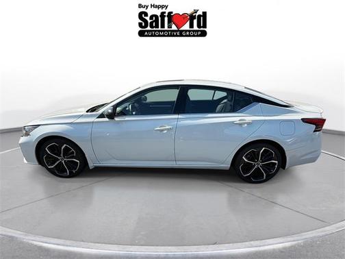 2023 Nissan Altima SR FWD