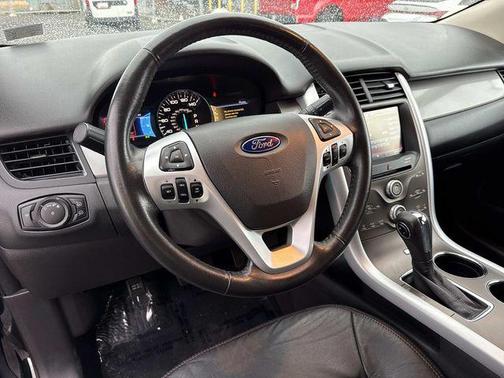 Tuxedo Black Metallic 2013 Ford Edge SEL