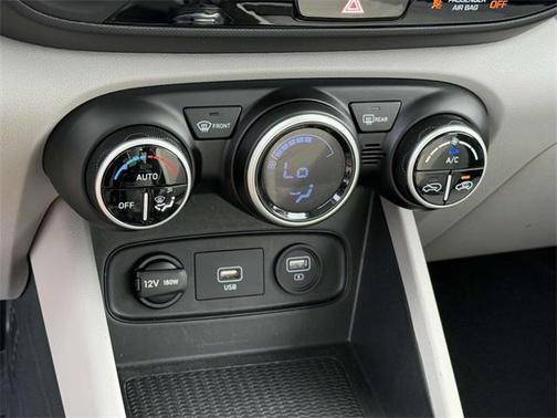 2021 Hyundai VENUE SEL