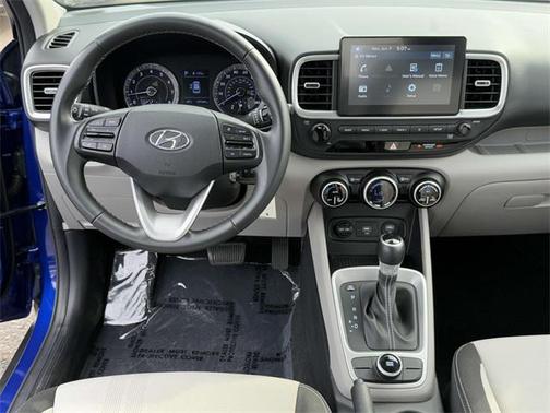 2021 Hyundai VENUE SEL