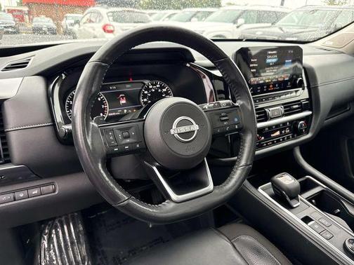 Gun Metallic 2022 Nissan Pathfinder SL 4WD