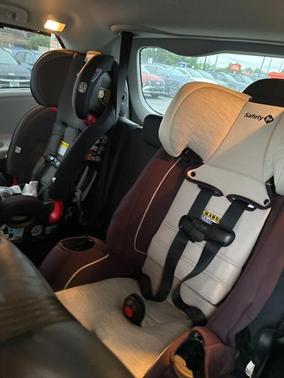 2019 Toyota Sienna SE