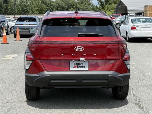 2025 Hyundai KONA SEL