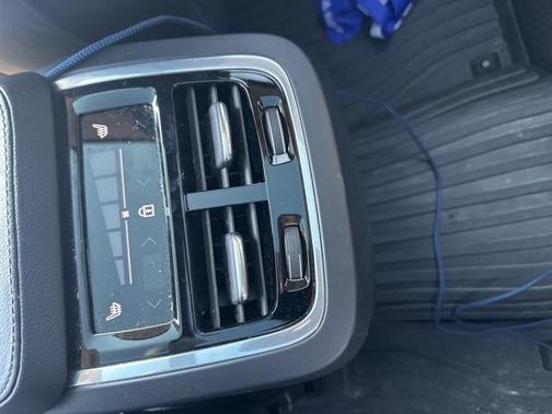 2019 Volvo XC90 T5 Momentum