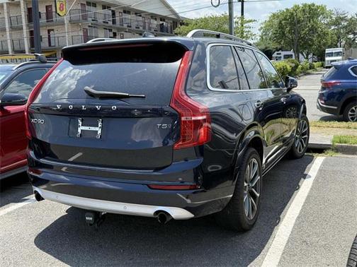 2019 Volvo XC90 T5 Momentum