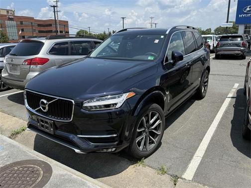 2019 Volvo XC90 T5 Momentum