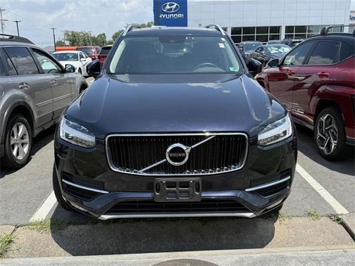 2019 Volvo XC90 T5 Momentum