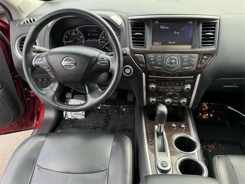 2016 Nissan Pathfinder Platinum