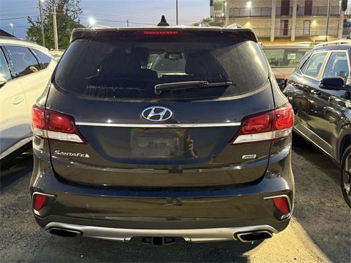 2017 Hyundai SANTA FE SE