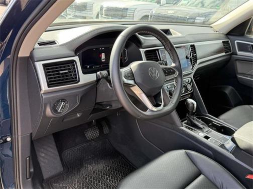 2022 Volkswagen Atlas 3.6L SE w/Technology
