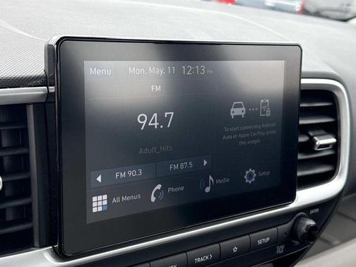 Onyx Black 2025 Hyundai VENUE SEL