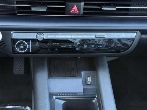 2025 Hyundai IONIQ 6 SE