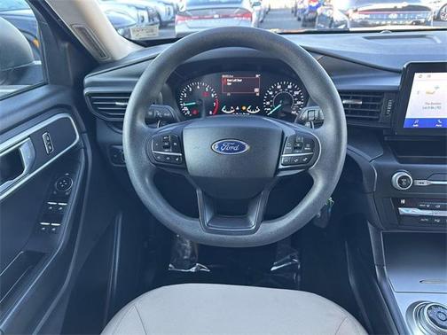 2020 Ford Explorer Base