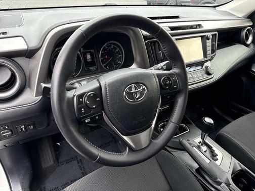Super White 2017 Toyota RAV4 Hybrid XLE