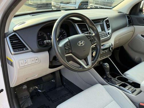 2017 Hyundai TUCSON Sport