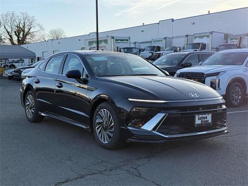 2025 Hyundai SONATA Hybrid Limited