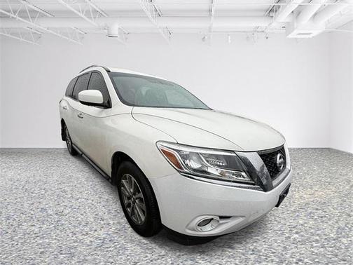 2015 Nissan Pathfinder SV