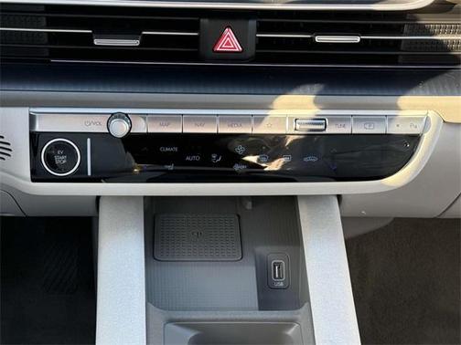 2025 Hyundai IONIQ 6 SE