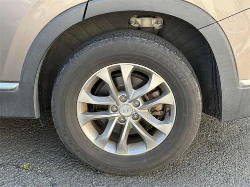 2019 Hyundai SANTA FE SE 2.4