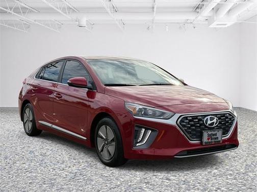 2022 Hyundai IONIQ Hybrid SE