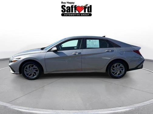 Fluid Metal 2025 Hyundai ELANTRA HEV Blue