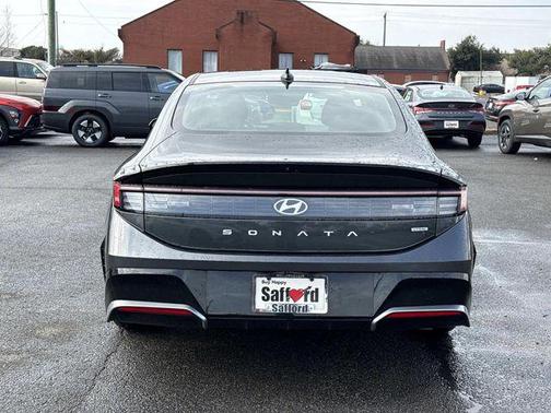 2025 Hyundai SONATA SEL