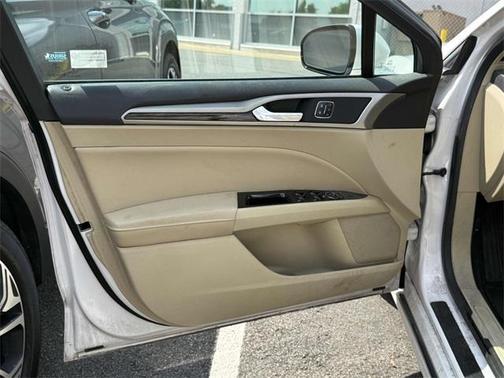 2014 Ford Fusion Energi SE Luxury