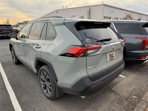 2023 Toyota RAV4 Hybrid XLE Premium