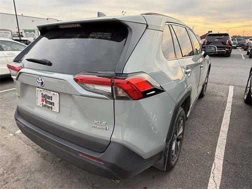 2023 Toyota RAV4 Hybrid XLE Premium