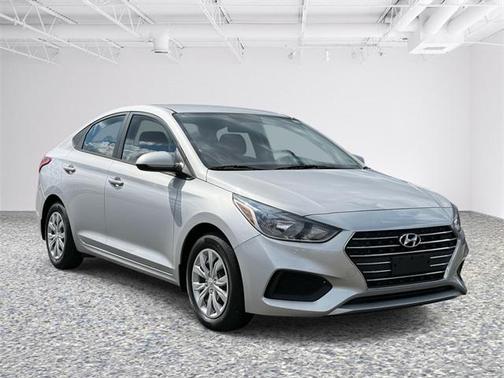 2020 Hyundai Accent SE