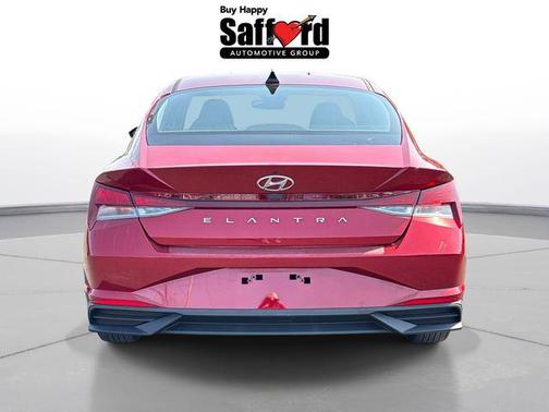 Ultimate Red 2023 Hyundai ELANTRA SE