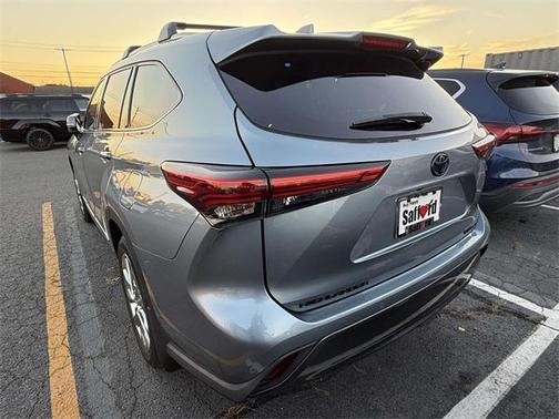 2023 Toyota Highlander Hybrid Limited