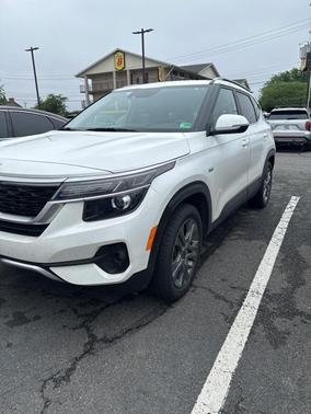 2023 Kia Seltos S