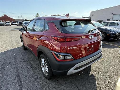 2022 Hyundai KONA SE