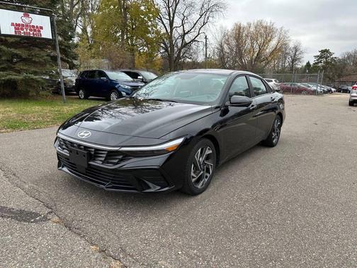 2024 Hyundai ELANTRA Limited