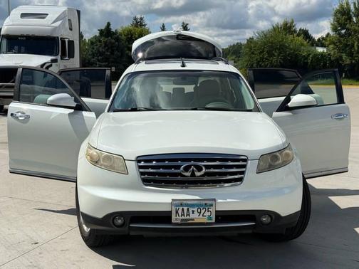 White 2006 INFINITI FX35 Base