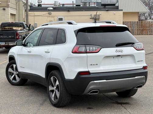 White 2021 Jeep Cherokee Limited