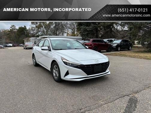 2022 Hyundai ELANTRA SE