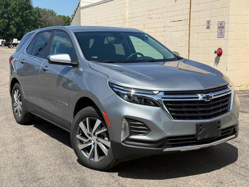 Gray 2024 Chevrolet Equinox 1LT