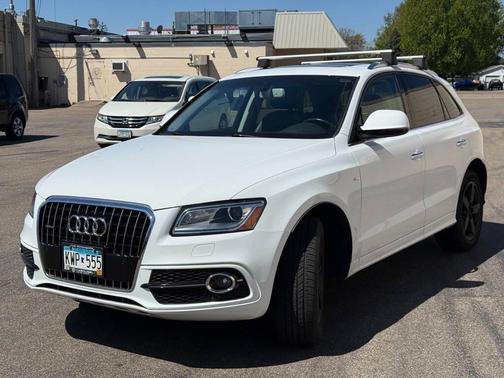 White 2017 Audi Q5 3.0T Premium Plus