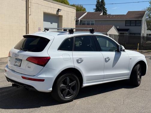 White 2017 Audi Q5 3.0T Premium Plus
