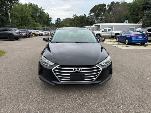2018 Hyundai ELANTRA SE